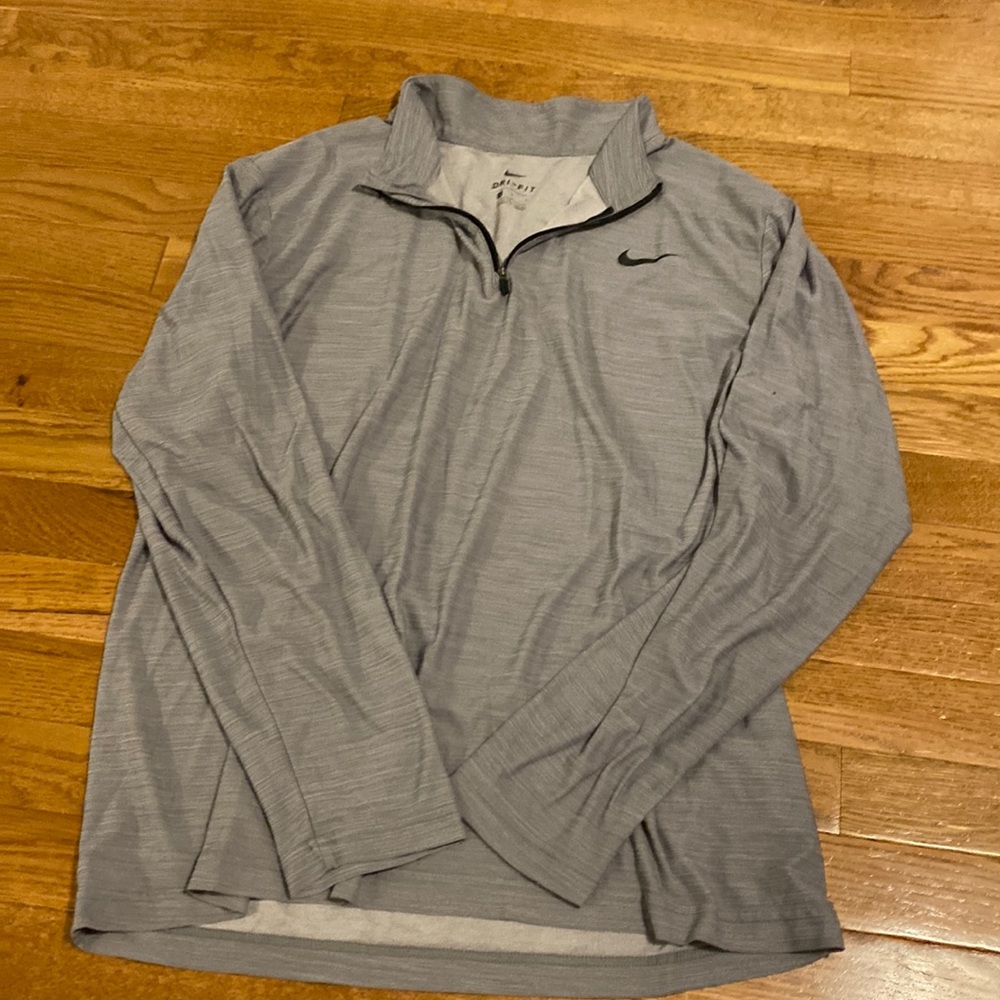 Nike dri-fit pullover